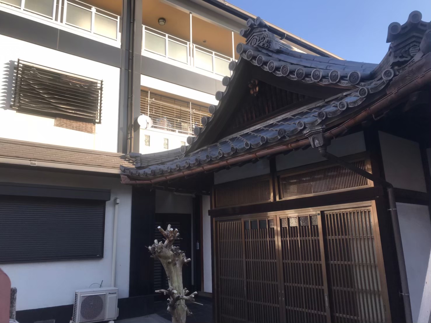 お寺の雨樋の交換工事