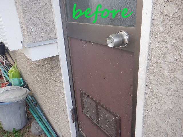 勝手口ドア廻り塗装前