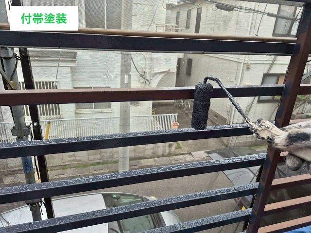 戸建て住宅の下屋根や付帯の塗装を実施しました♪