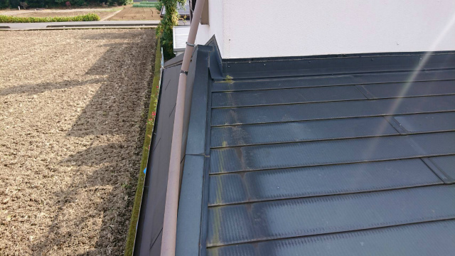 金属屋根のサビ