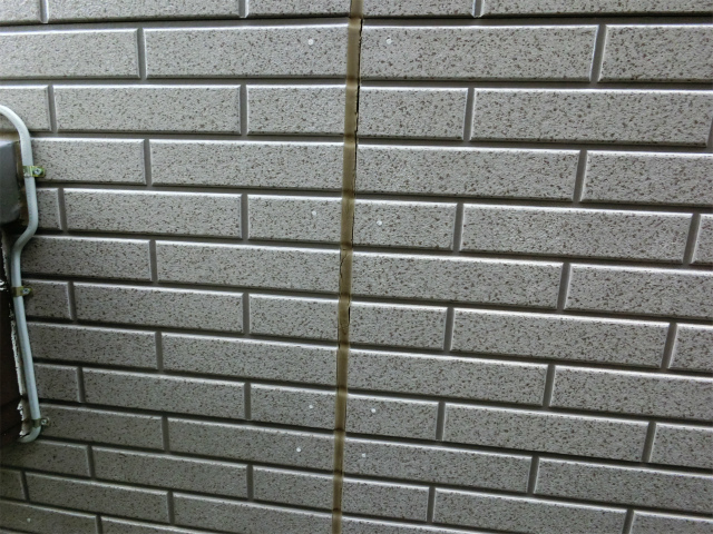 目地のひび割れ