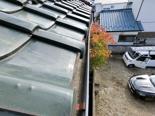 雨樋の歪み