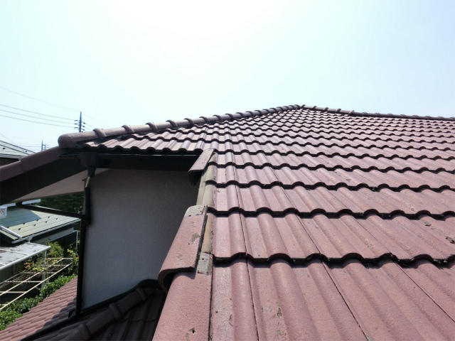 瓦が外れた状態