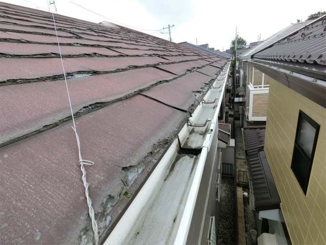 屋根板剥がれ