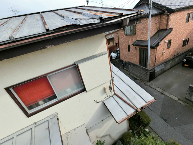 屋根の剥がれ