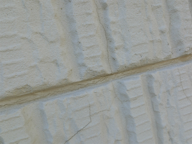 サイディングのクラック