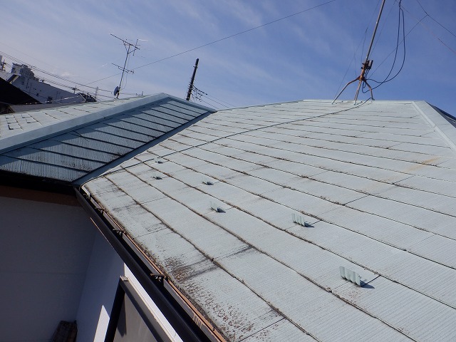 屋根の色落ち