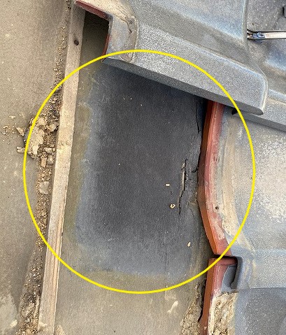 ここが瓦のズレていた所