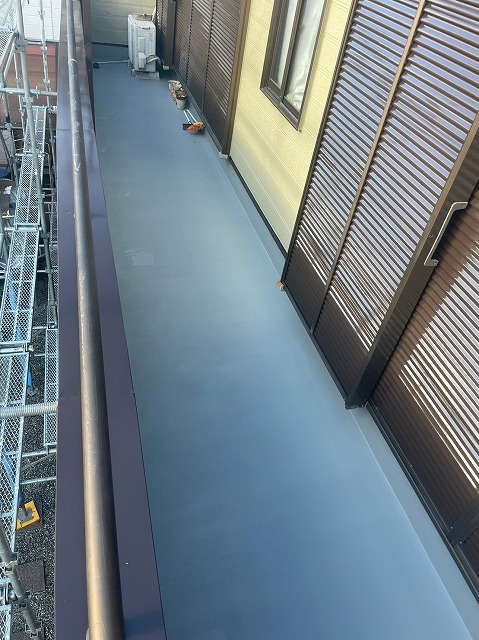 ベランダ塗装をしました