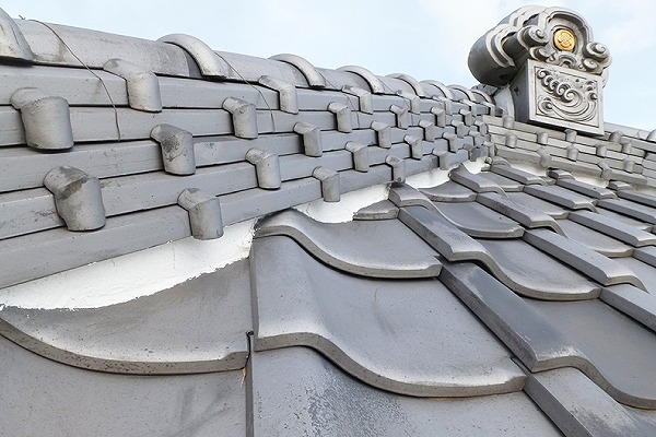 雨漏り修理　瓦屋根の方必見！