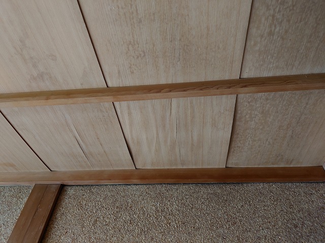 天井の雨漏りシミ