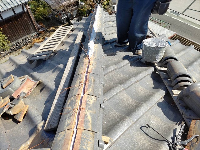 棟ののし瓦積み