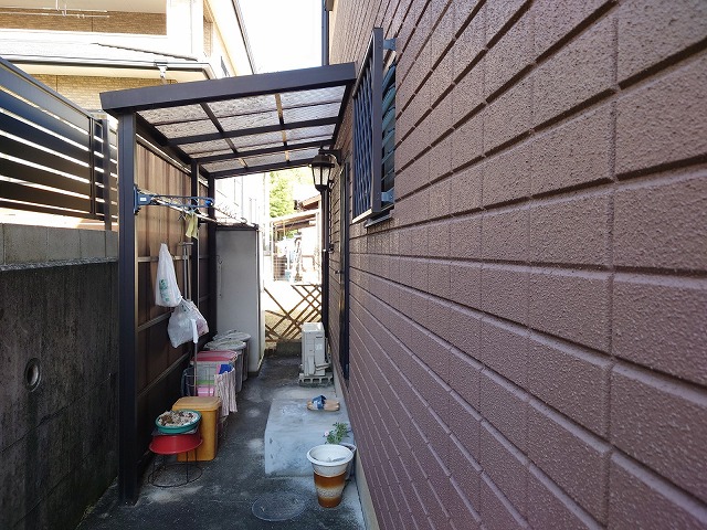 勝手口のテラス屋根