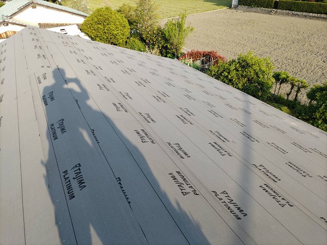 屋根の防水紙