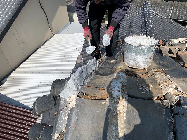 丸瓦の修理