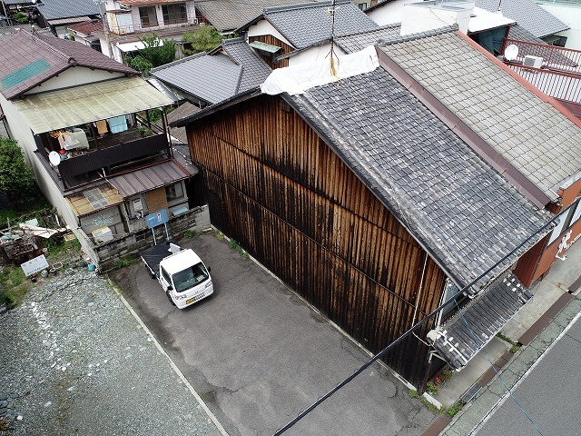 雨漏りの瓦屋根