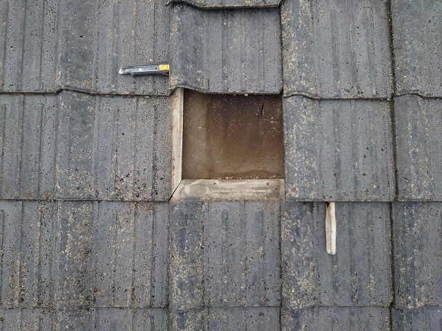 瓦を剥がした状態