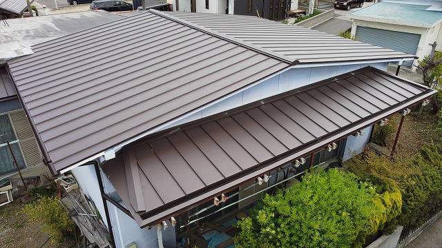 立平葺きの屋根