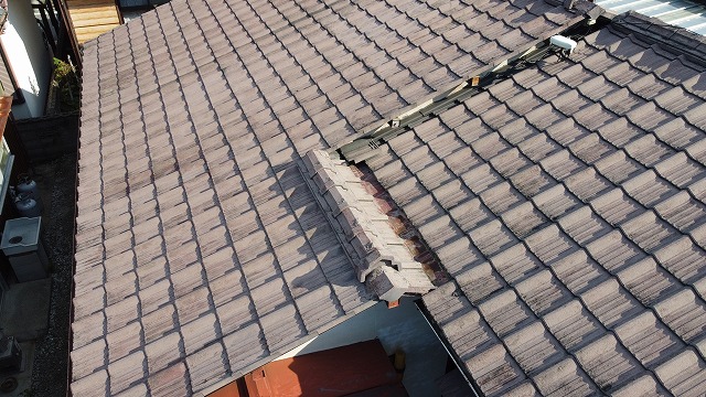 S型スレートの陸谷