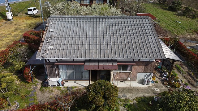 セメント瓦屋根