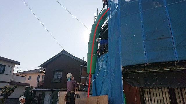 シュート設置中の写真