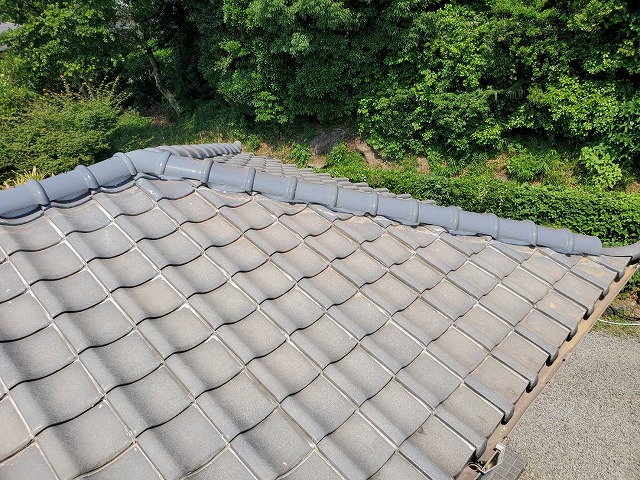 7寸丸瓦の寄棟屋根