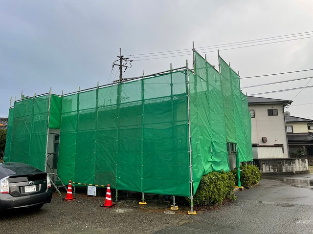 飛散防止用のメッシュシート