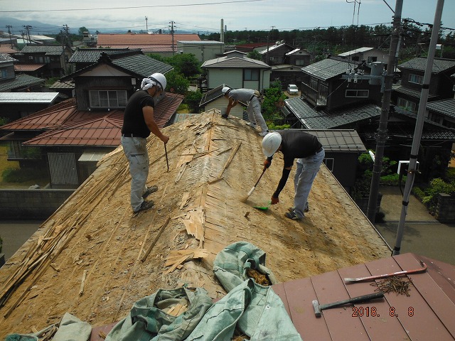 屋根下地撤去