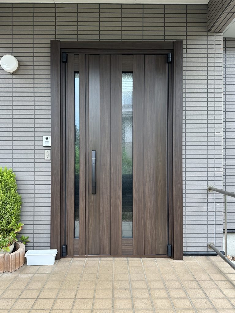 交換後の玄関ドア
