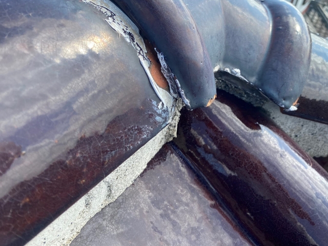 洋瓦の三つ又瓦部