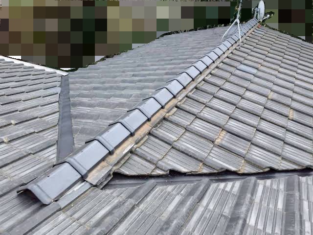 ひたちなか市　雨漏り原因の谷修理　谷板金交換施工後の写真