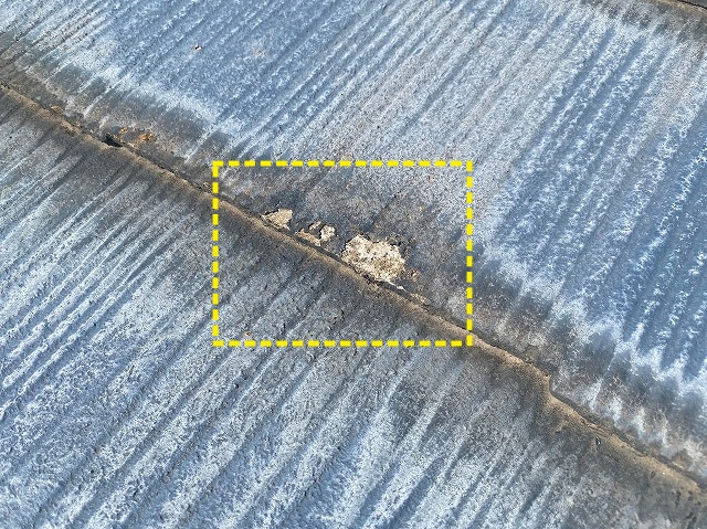 10年前の塗装が剥がれ基材が露出
