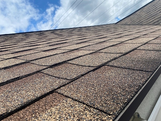 ひたちなか市の屋根浮きは棟換気部材