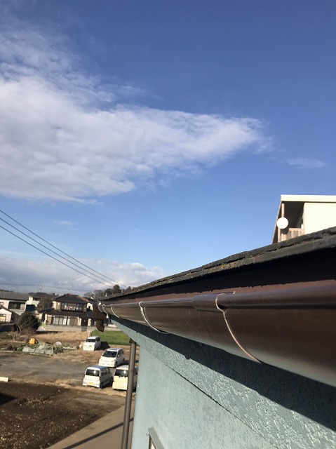 Panasonicアイアン105の軒樋を取り付けた画像