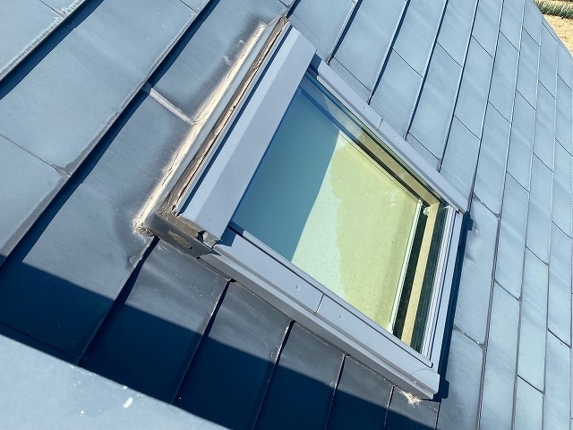 明り取りの役割を果たす天窓