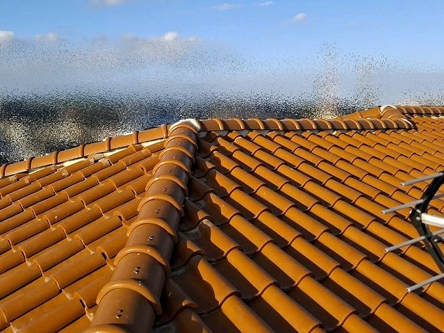 強化金具を使用して耐震性を向上させた棟