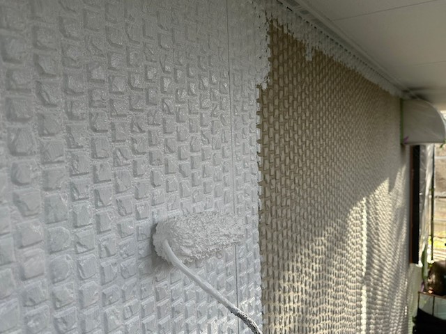 外壁下塗り作業