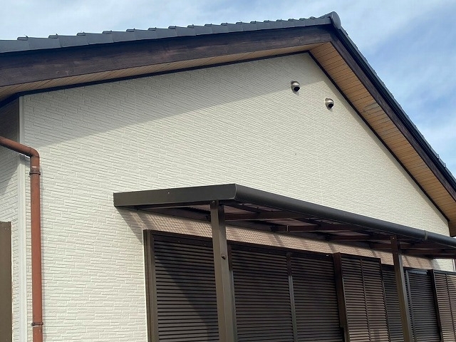 水戸市ドローンオーバーランで損傷した外壁とテラス屋根の交換完了