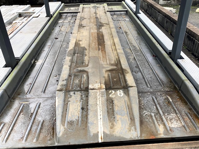 ドロドロになっていた機械式駐車場の下段