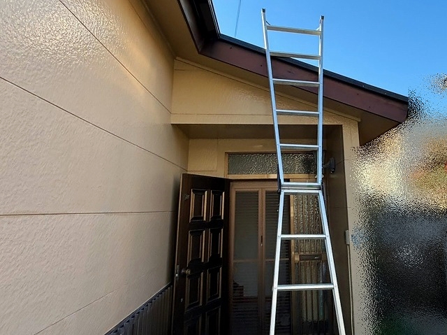 調査を行う前の日立市の屋根の外観