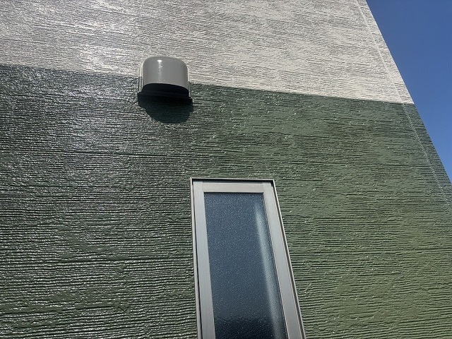 ワントーンからツートンへ外壁塗装が完了