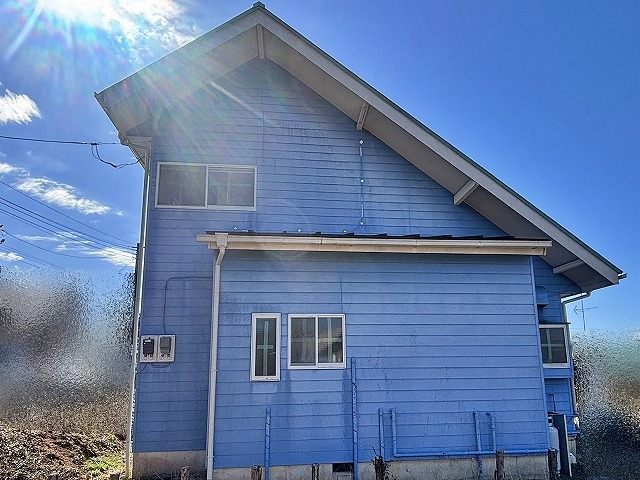 鉾田市の別荘地にある建物の外壁塗装前