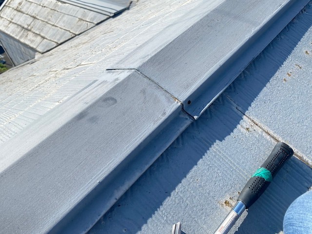 大棟の棟板金の釘再打ち