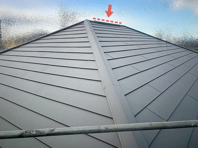 外観を損なわず自然な仕上がりになる換気棟