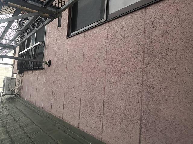 施工前の築40年の下屋根と外壁