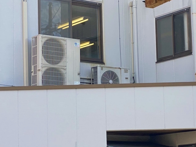 ビル2階部分にも雨漏りが発生