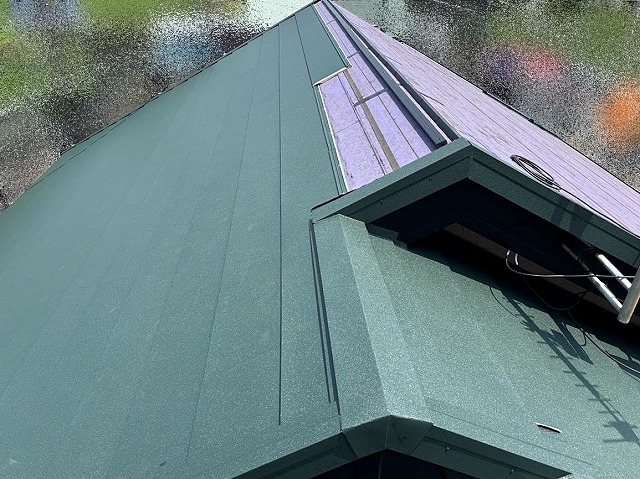 軒先からスーパーガルテクトを施工