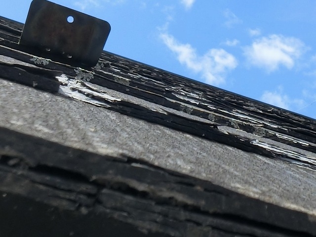 筑西市パミール屋根の先端捲れ