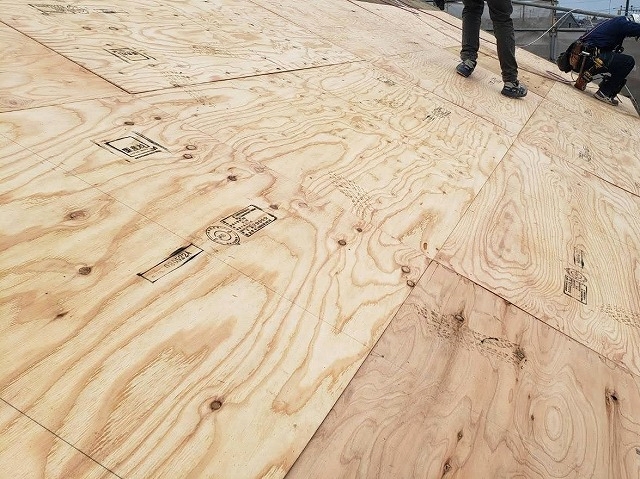 野地板の増し張り作業終了