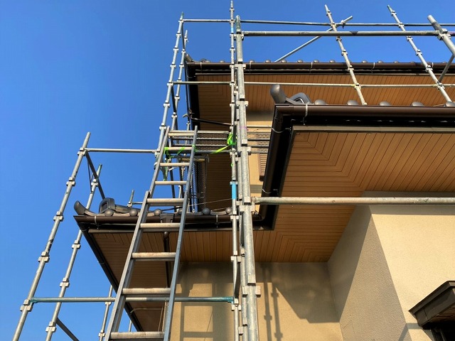 軒天増し張り工事1階と2階